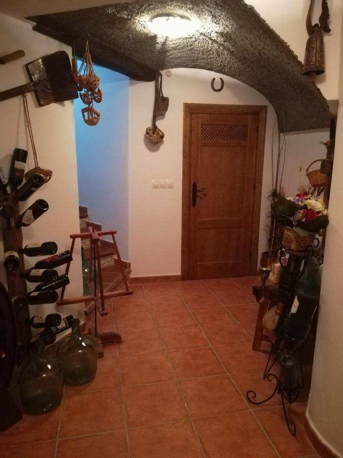 Cueva El Murallon Benamaurel Eksteriør bilde